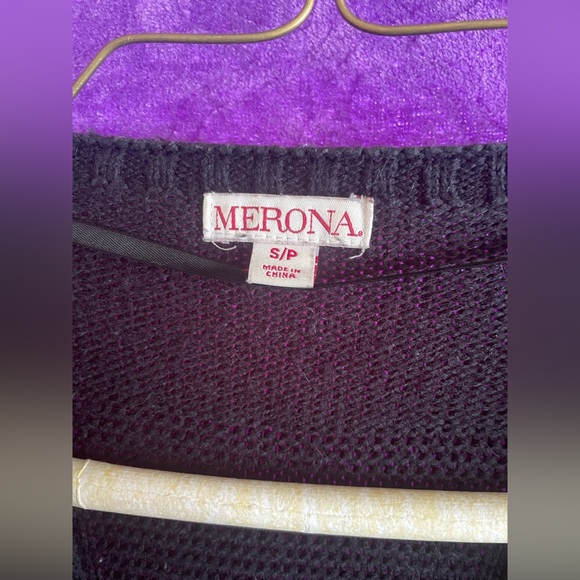 Black cardigan sweater - Picture 3 of 3